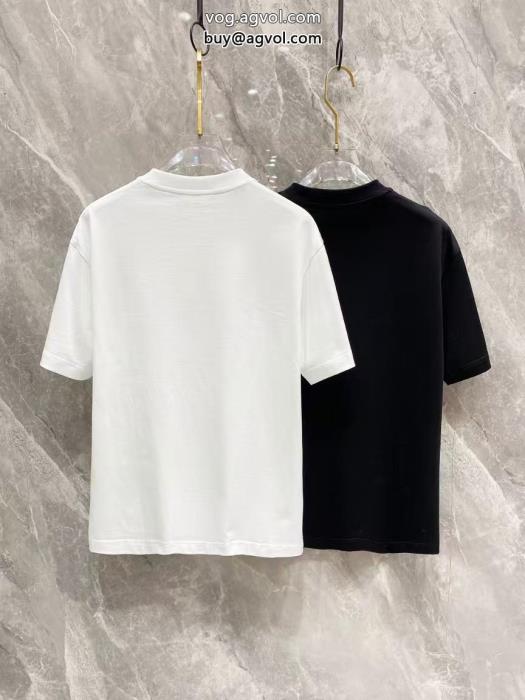 スーパー コピー 品FENDI大人の華やかさを演出超稀少半袖Tシャツ_0_2