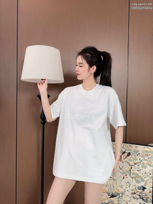 トレンドの最先端に海外大人気アイテム半袖Tシャツブランド コピー  LOUIS VUITTON_0_4