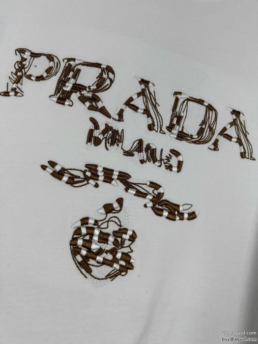 半袖Tシャツコピー 品 ブランド大人の雰囲気たっぷり着まわしアクセントPRADA_0_1