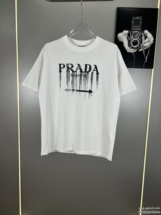雑誌掲載高い品質を誇る半袖Tシャツプラダスーパー コピー 通販 優良_0_1