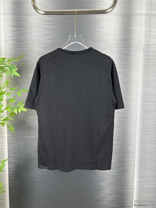 今年の2025先行販売新作人気話題半袖Tシャツ偽 ブランド 購入MONCLER_0_3