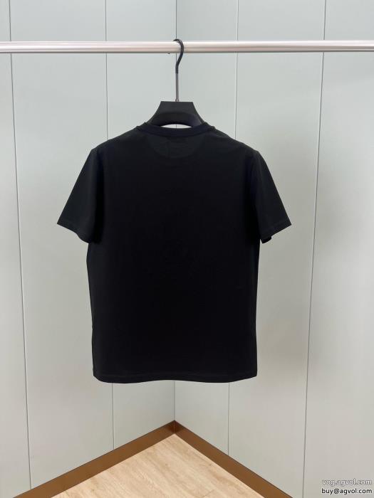 半袖Tシャツ大人の雰囲気たっぷり季節感をプラス人気商品通販 ブランドFENDI_0_2