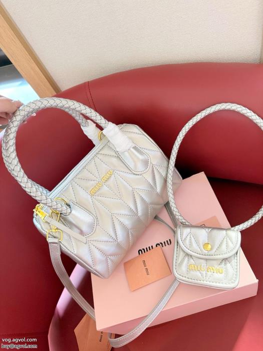 バッグ今年コレクション新作登場！定番の人気商品激安 通販 ブランドMIUMIU_0_0