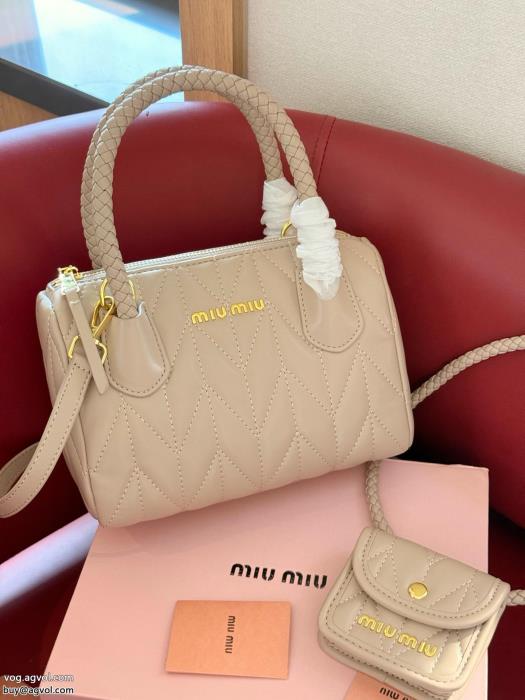 バッグ今年コレクション新作登場！定番の人気商品激安 通販 ブランドMIUMIU_0_2