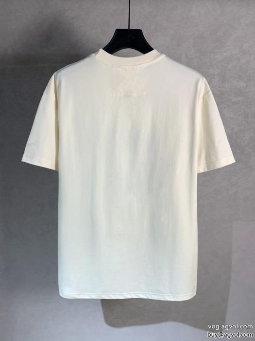2025新作新品高いクオリティ半袖TシャツGIVENCHY偽物 ブランド ショップ_0_1