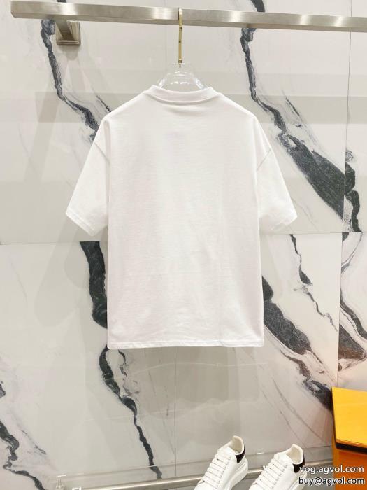 半袖TシャツCELINE偽物 ブランド今流行清潔感で洗練され_0_3