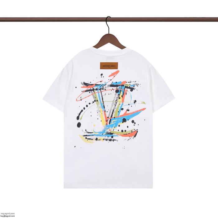 ブランド コピー 品LOUIS VUITTON抜け感や着心地重視注目夏新作半袖Tシャツ_0_3
