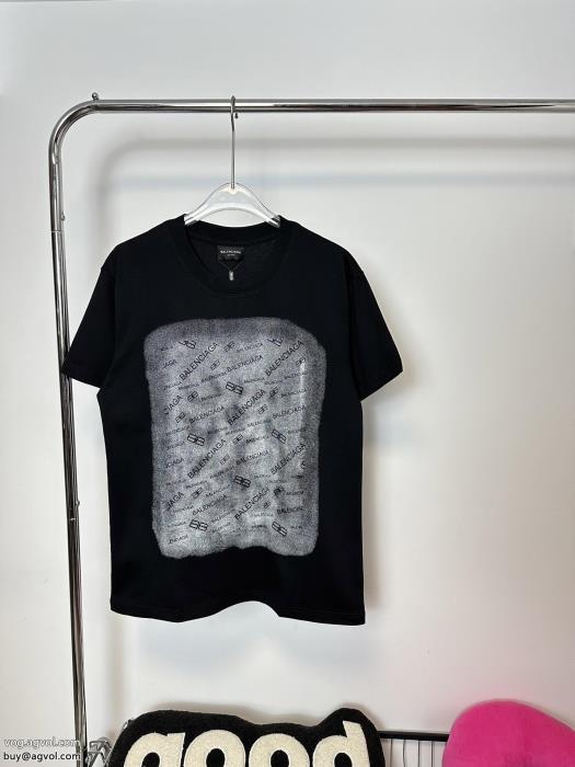 毎日に上質を 今年流大人っぽさbalenciaga半袖Tシャツコピー ブランド 通販 安心_0_0