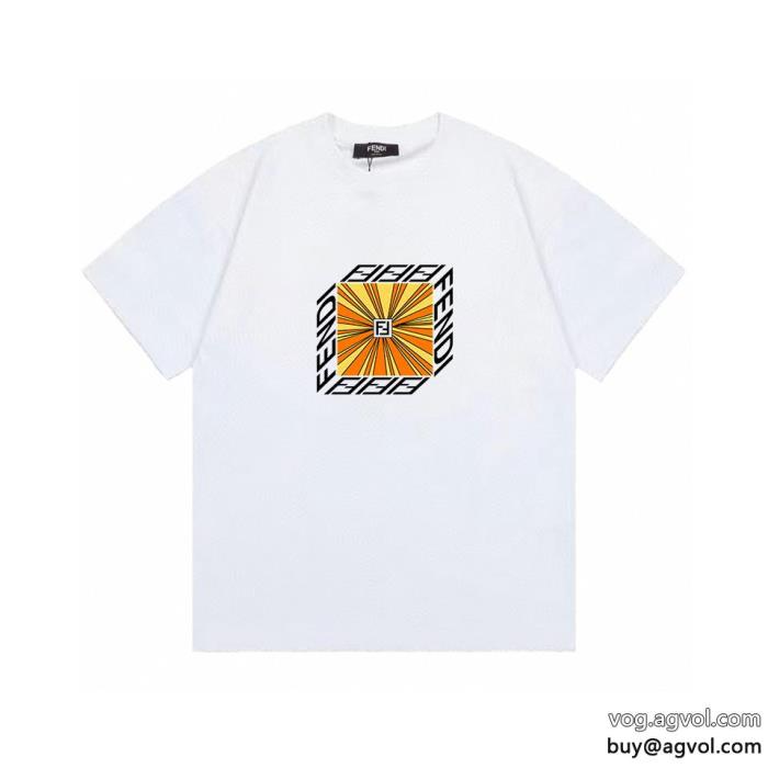 定番が欲しい方厳選したFENDI偽物 ブランド 激安半袖Tシャツ_0_0