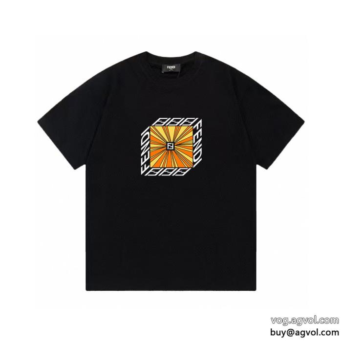 定番が欲しい方厳選したFENDI偽物 ブランド 激安半袖Tシャツ_0_1