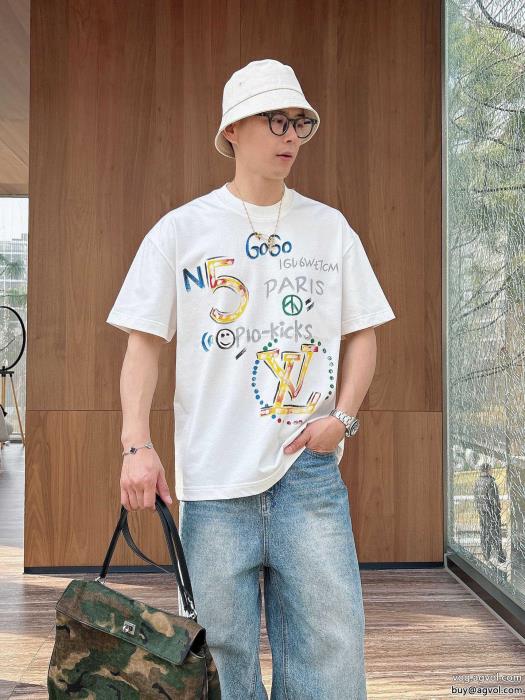 LOUIS VUITTONブランド 通販半袖Tシャツ人気沸騰中高級感漂う_0_0