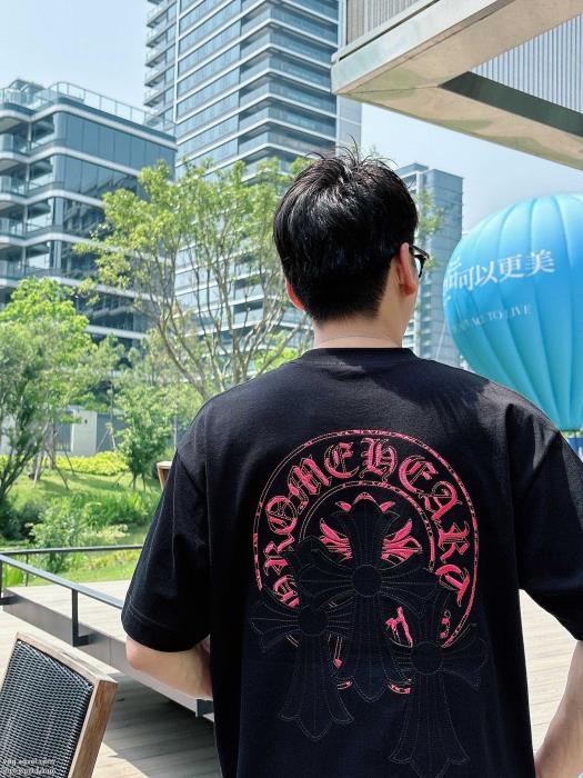 最前線2025のトレンドCHROME HEARTS半袖Tシャツ偽物 ブランド 激安_0_5