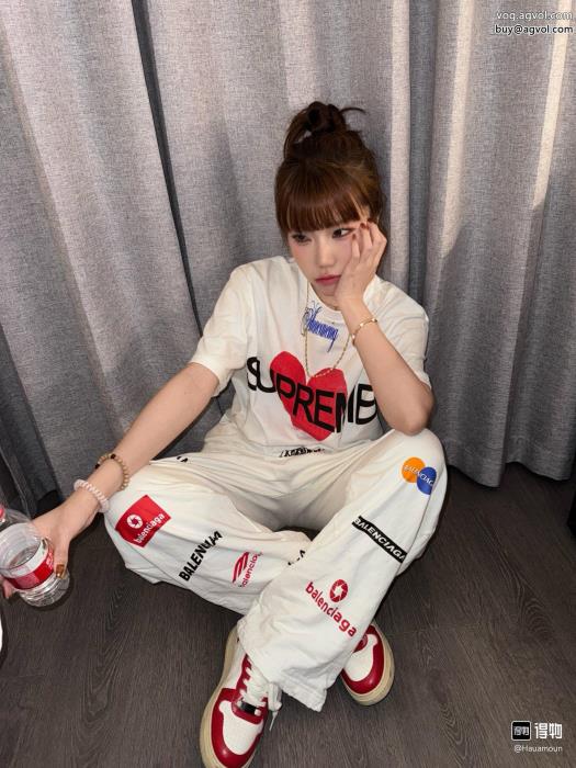 ブランド コピー2025限定色や海外限定高品質素材半袖Tシャツシュプリーム_0_3