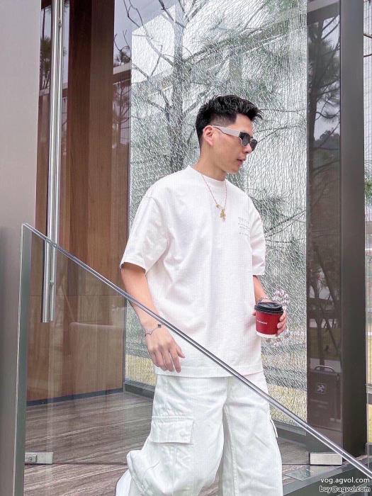 コピー ブランド 通販 安心2025のトレンド著名人愛用MIUMIU半袖Tシャツ_0_0
