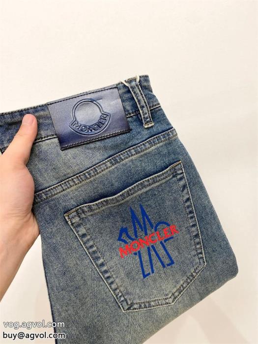 ブランド 偽物 激安MONCLER今や定番アイテム好評品大変大人気2025ジーンズ_0_1