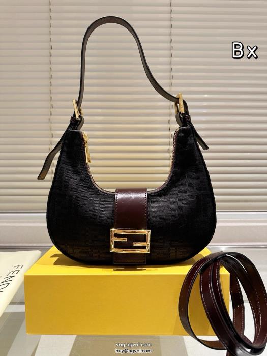 コピー 通販FENDI日本未入荷カラー期間限定VIPセールバッグ_0_4