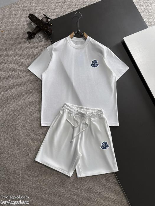 夏のフレッシュな気分に定番の人気商品MONCLERブランド コピー 販売セット_0_0