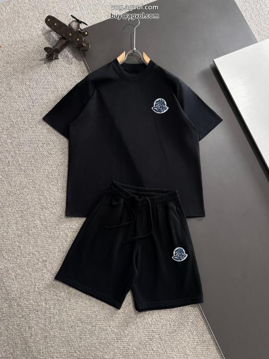 夏のフレッシュな気分に定番の人気商品MONCLERブランド コピー 販売セット_0_3