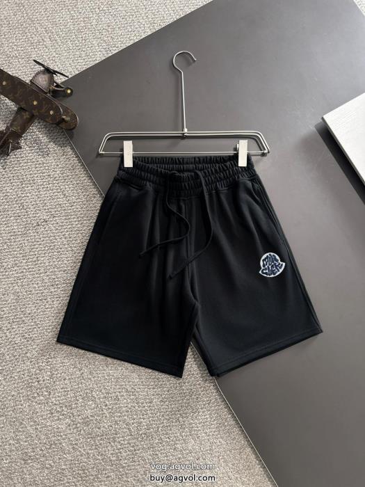 夏のフレッシュな気分に定番の人気商品MONCLERブランド コピー 販売セット_0_5