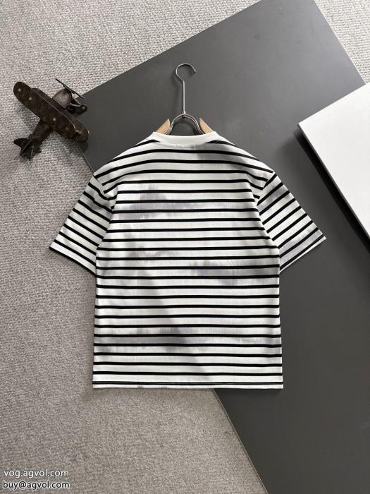 コピー ブランド今年風洗練された魅力が光るbalenciaga半袖Tシャツ_0_0
