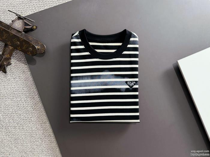 コピー ブランド今年風洗練された魅力が光るbalenciaga半袖Tシャツ_0_4