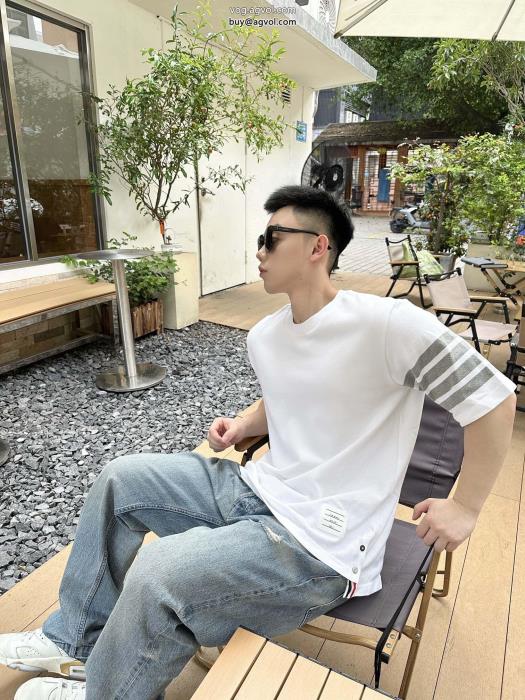 コピー 品 ブランドTHOM BROWNE涼しげな印象のNEW!国内完売半袖Tシャツ_0_4