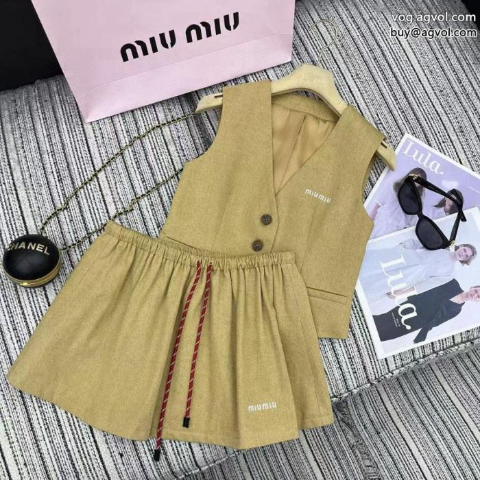 ブランド コピー 通販著名人愛用大胆なデザインMIUMIUセット_0_0