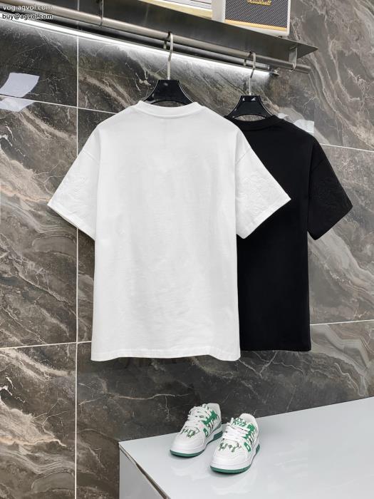 LOEWE半袖Tシャツ元気な印象に使い勝手のよさが魅力スーパー コピー 品_0_3
