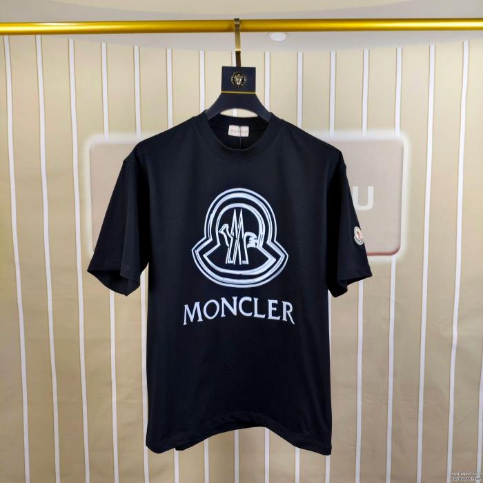 今人気の秘訣ヴィンテージ感MONCLERスーパー コピー 通販半袖Tシャツ_0_2