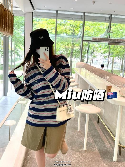 長袖Tシャツ雑誌掲載大変大人気2025MIUMIUブランド コピー 激安_0_4