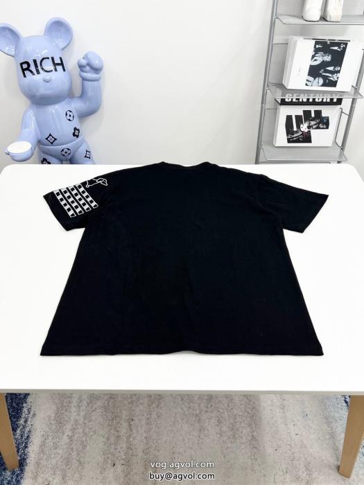THOM BROWNE人気話題夏が待ちきれないブランド新作ブランド コピー  半袖Tシャツ_0_1
