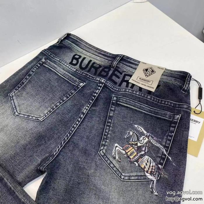 ブランド 通販 激安ジーンズ大人気ブランド都会的な印象のスタイルBURBERRY_0_3