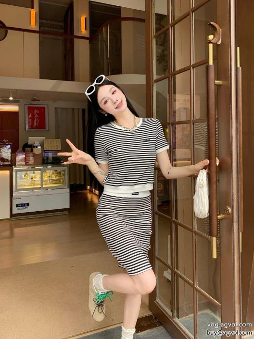 MIUMIUセット毎シーズン人気が高い必見素敵お上品ブランド 通販_0_3