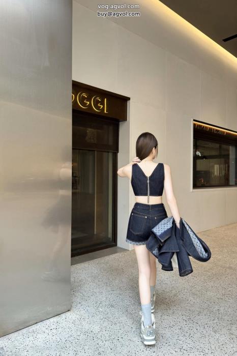 夏に絶対使える限定的限定SALEデニムパンツブランド コピー 優良LOUIS VUITTON_0_2