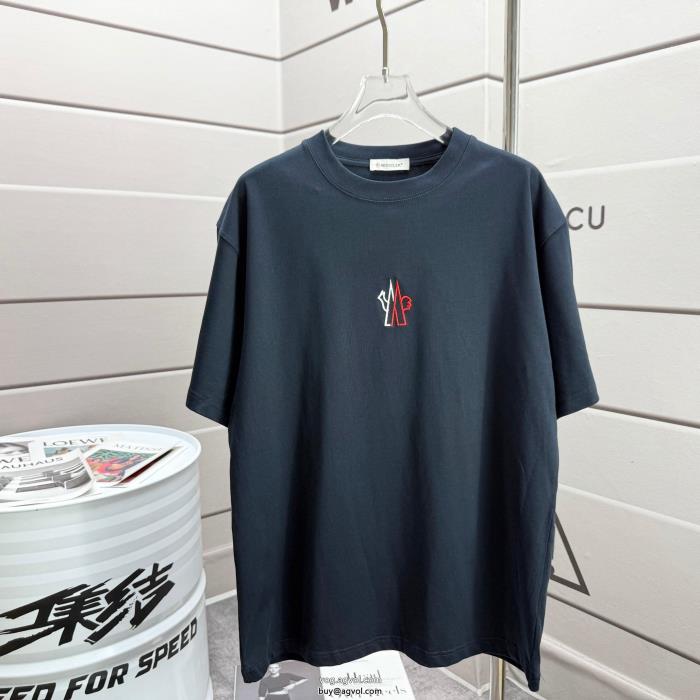 MONCLERコピー ブランド 優良半袖Tシャツ夏に向けて気になる大胆なデザイン_0_0