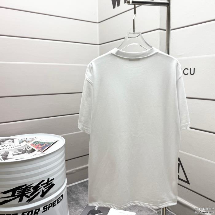 半袖Tシャツ今季のトレンド人気新作先取り2025限定新作バーバリー偽物 通販 _0_0