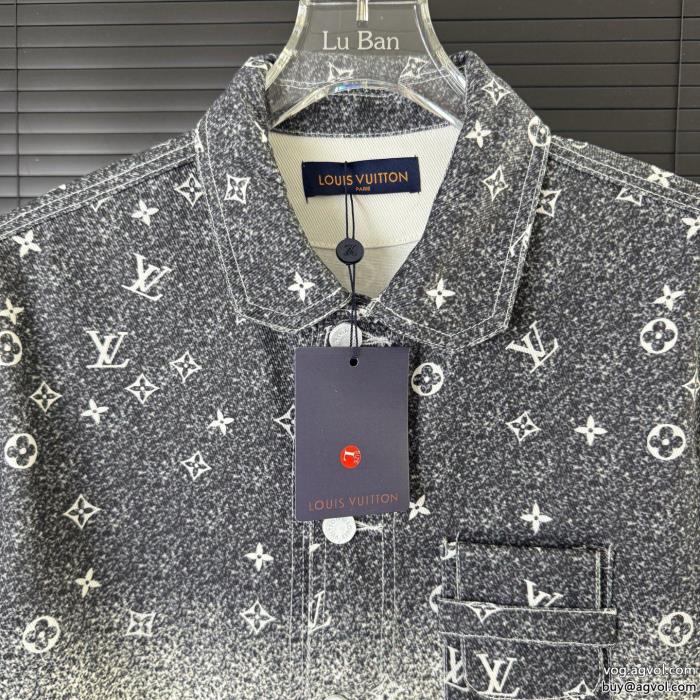 コート再入荷が嬉しい夏のフレッシュな気分にブランド コピー 販売 LOUIS VUITTON_0_1