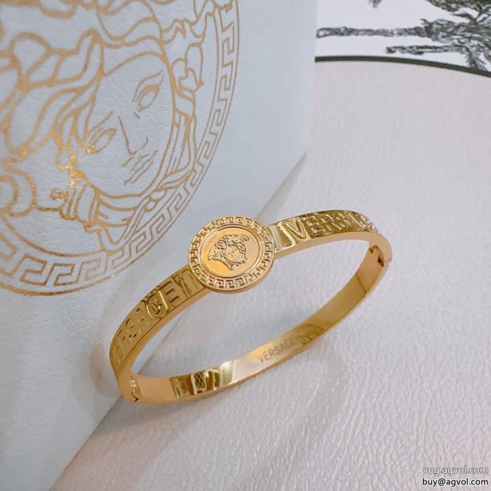 腕輪贅沢な逸品夏にぴったり限定アイテムブランド 偽物 激安VERSACE_0_2