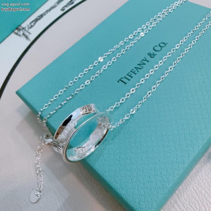 注目!22-23AW自分へのご褒美ブランド スーパー コピーネックレスVERSACE_0_0