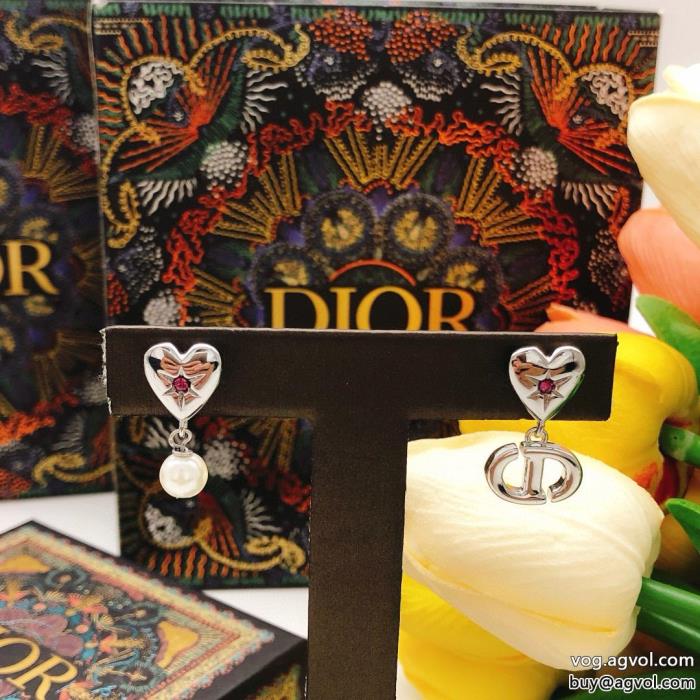 イヤリング偽物 ブランド発表の新作モデルオシャレ度アップDIOR_0_4