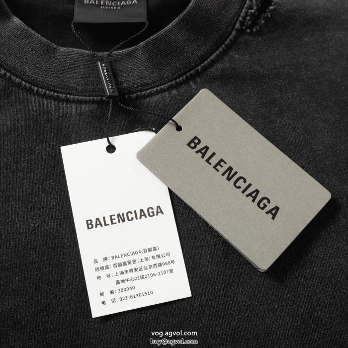 balenciaga半袖Tシャツコピー ブランド新作在庫希少232025の大人コーデ_0_2