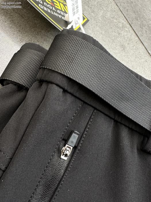 スラックス涼しげな印象の毎年爆発的人気ブランド コピー ショップMONCLER_0_1