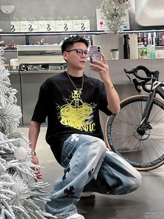 偽 ブランド VIVIENNE WESTWOODトレンドを追求した新作最大の魅力半袖Tシャツ_0_1
