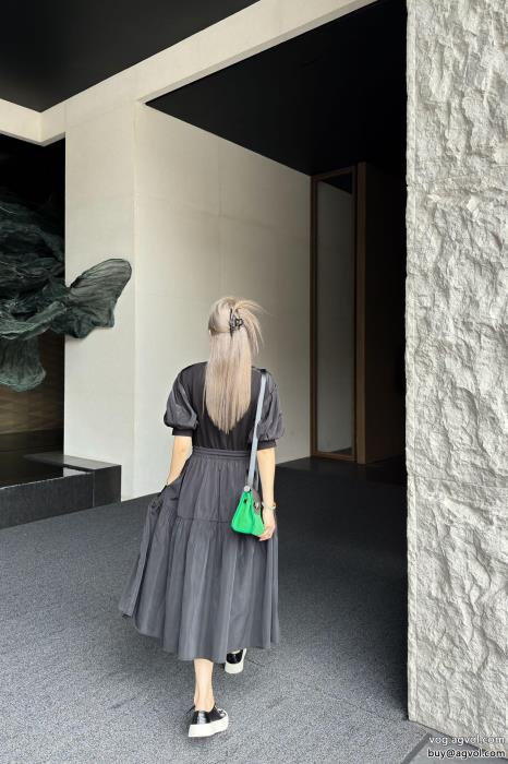 MONCLERワンピースブランド レプリカ格好良い自分へのご褒美_0_1