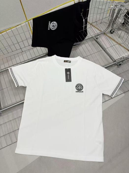 VERSACEブランド 品 コピー快適な履き心地爽やかな色合い半袖Tシャツ_0_0
