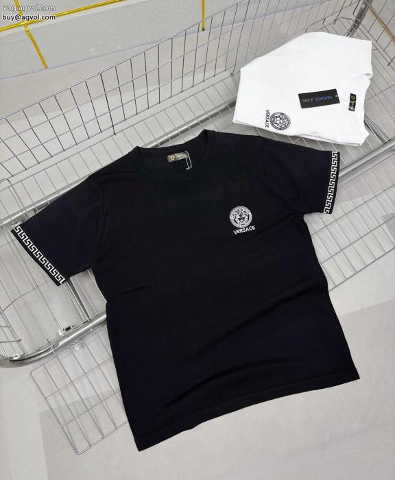 VERSACEブランド 品 コピー快適な履き心地爽やかな色合い半袖Tシャツ_0_5