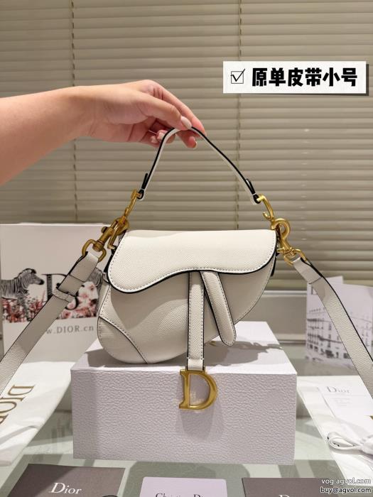 DIORバッグ最新作今季トレンドの限定アイテム偽 ブランド_0_1