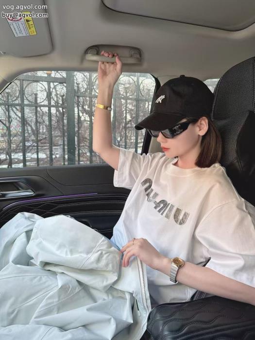 ブランド 通販 激安半袖TシャツMIUMIU完売間近清涼感とカジュアルスタイル_0_1