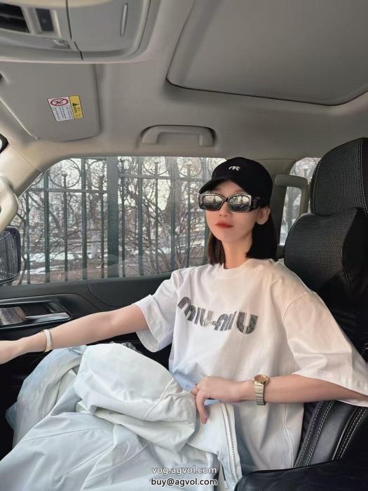 ブランド 通販 激安半袖TシャツMIUMIU完売間近清涼感とカジュアルスタイル_0_2