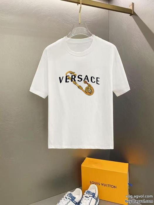 半袖Tシャツブランド コピー 専門軽やかな素材感新作夏の優秀アイテムVERSACE_0_0